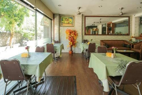 Tuban Torres Accommodation Kuta Lombok Extérieur photo