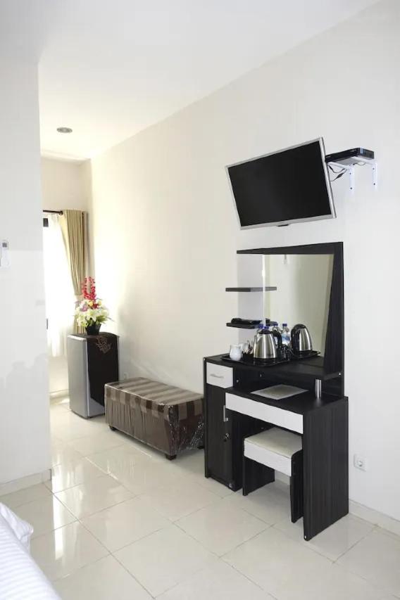Tuban Torres Accommodation Kuta Lombok Extérieur photo