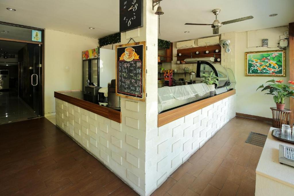 Tuban Torres Accommodation Kuta Lombok Extérieur photo