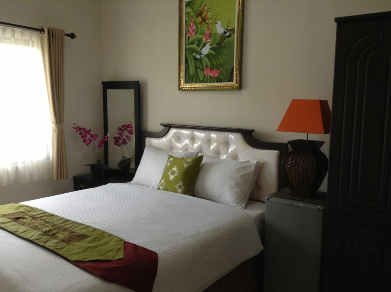 Tuban Torres Accommodation Kuta Lombok Extérieur photo